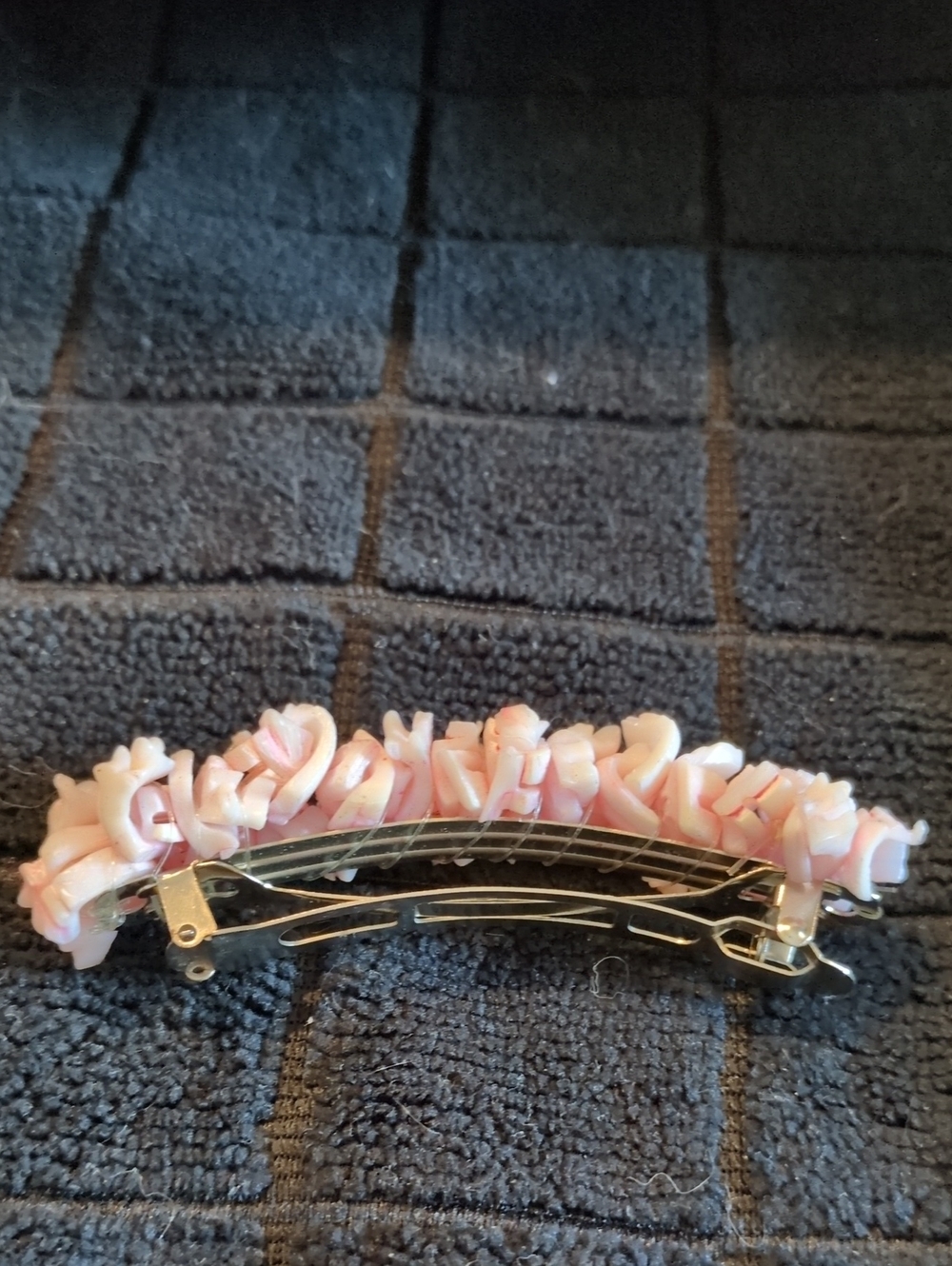 Pink Shell Chip Barrette - Picture 3 of 4